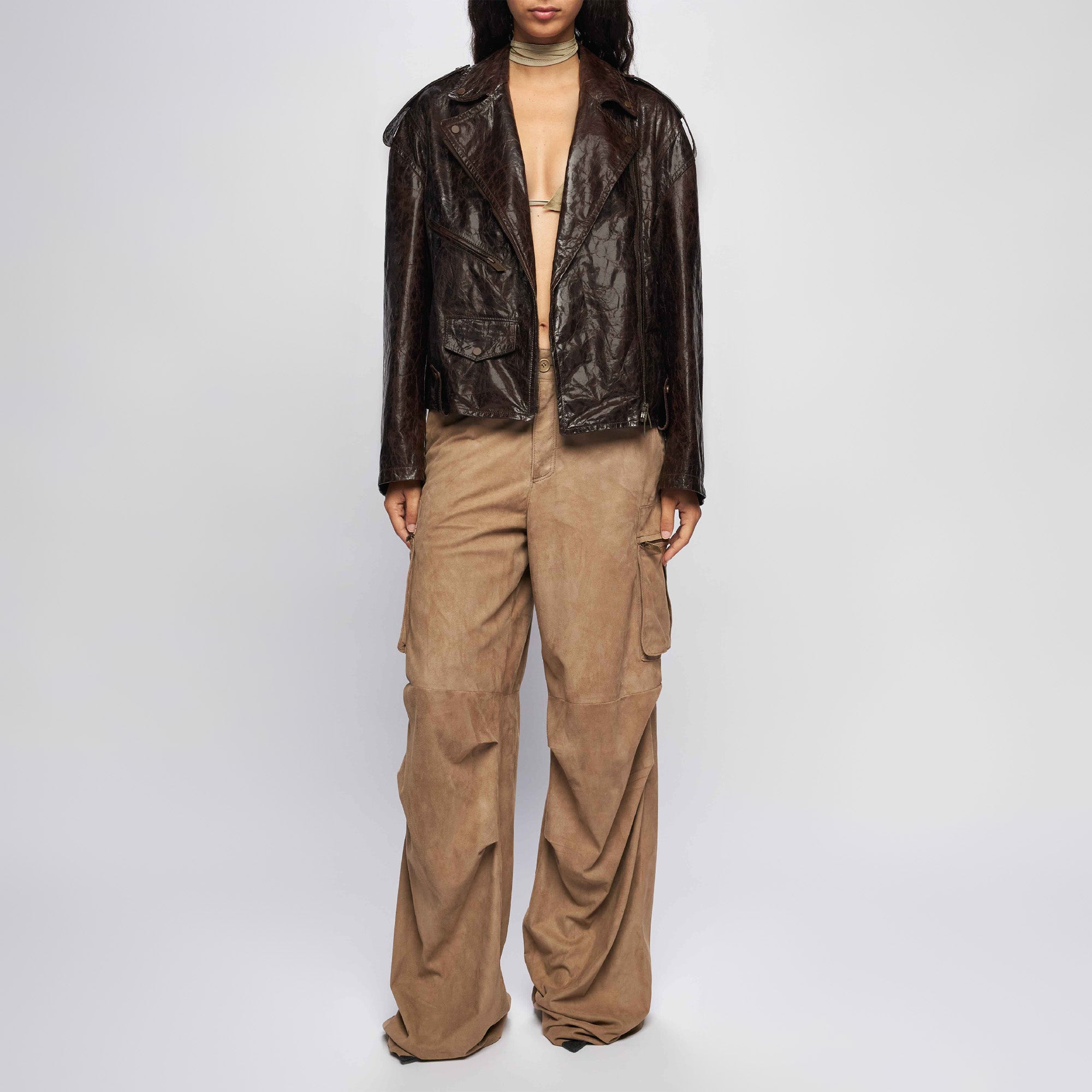 PANTALONI CARGO IN PELLE SCAMOSCIATA – SAND