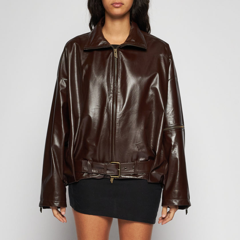 OVERSIZED LACKLEDERJACKE – DUNKELBRAUN