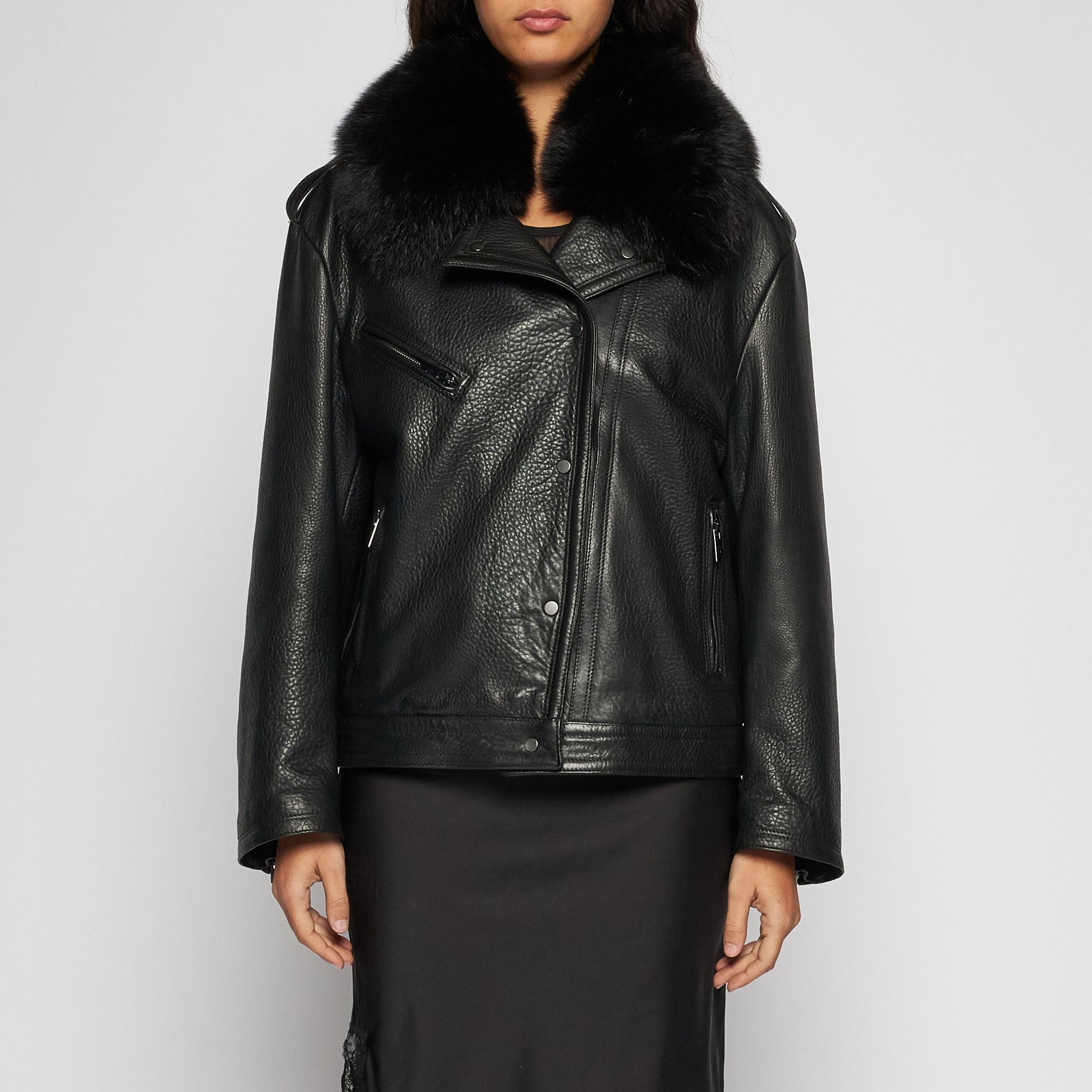 GIACCA BIKER IN PELLE MARTELLATA - BLACK