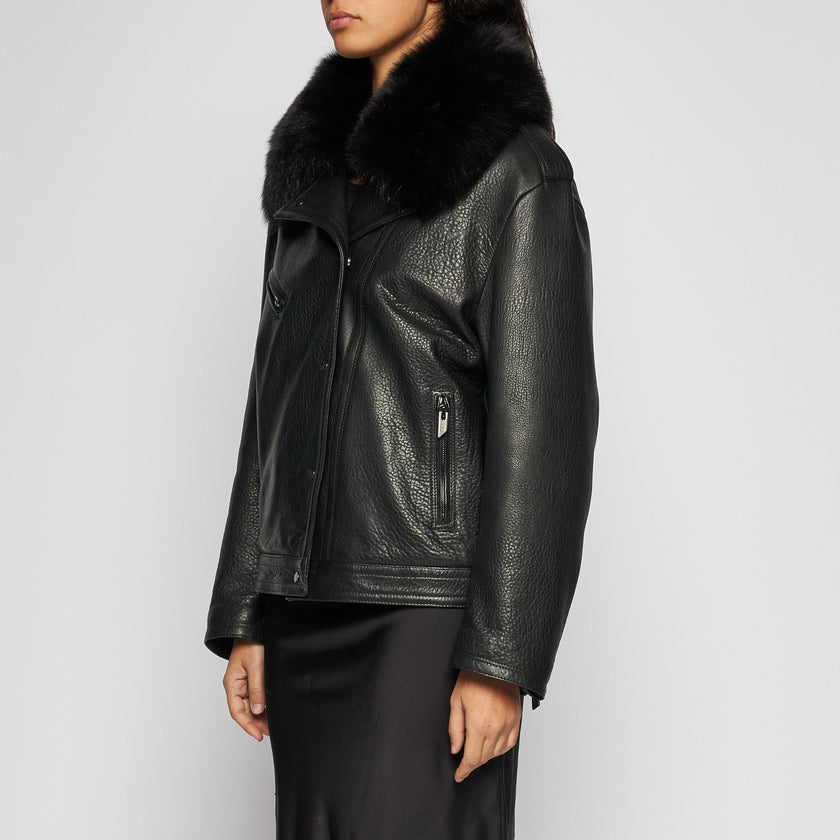 BIKERJACKE AUS GEHÄMMERTEM LEDER - SCHWARZ