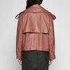 GIACCA TRENCH IN PELLE PLONGÈ – ROSE