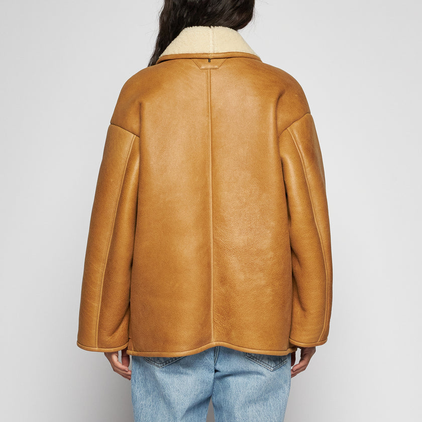 GIACCA IN SHEARLING INVECCHIATO - CARAMEL/CREAM