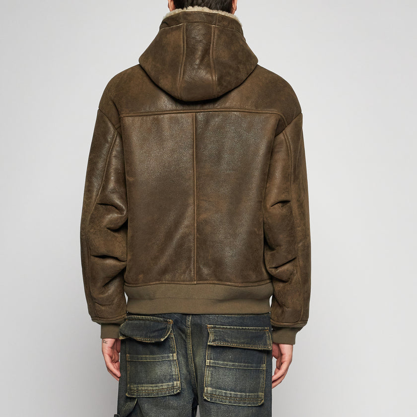 ÜBERGROSSE LAMMFELL-KAPUZENJACKE – ARMEE