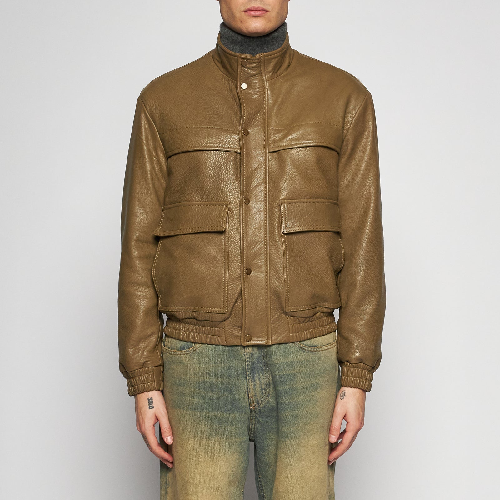 GIACCA BOMBER IN PELLE MARTELLATA - OLIVA