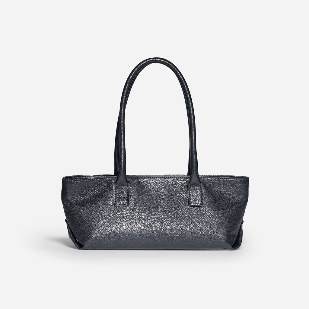SHOULDER BAG IN PELLE MARTELLATA - BLACK
