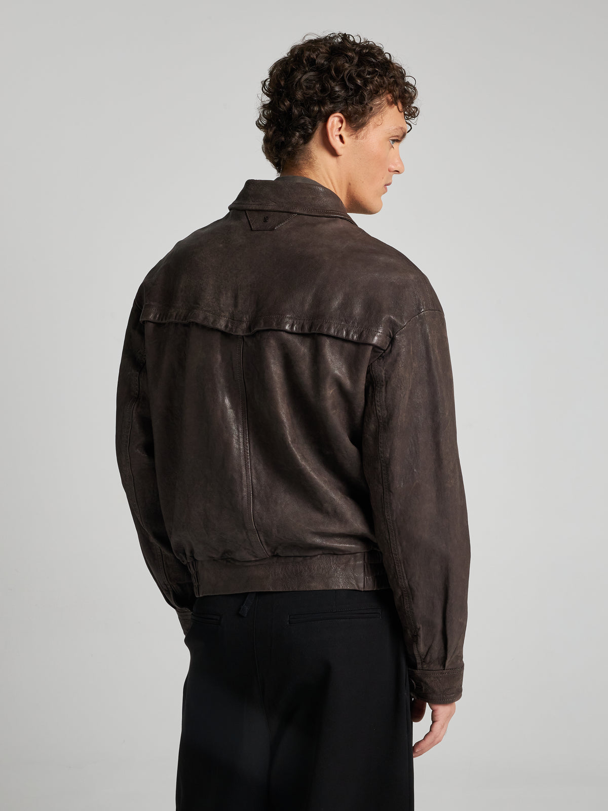 GIACCA BOMBER IN PELLE PLONGÉ STROPICCIATA - COFFEE