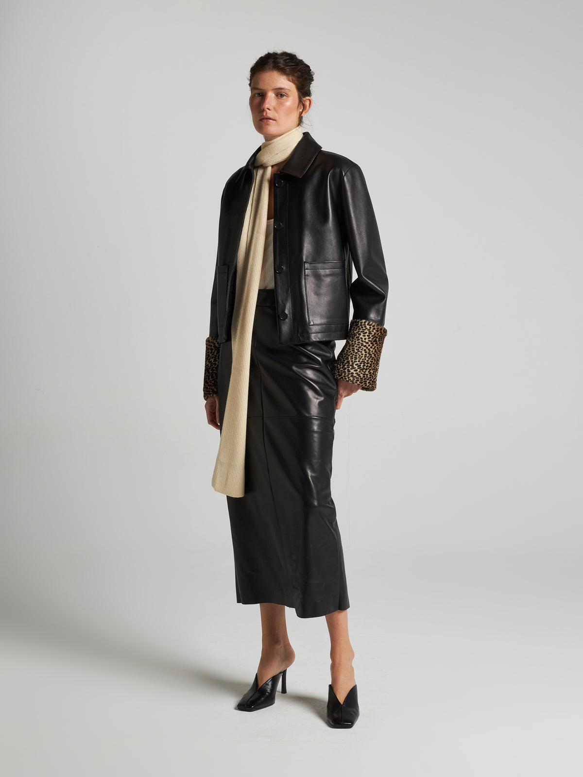 GIACCA IN PELLE CON POLSINI ANIMALIER - BLACK