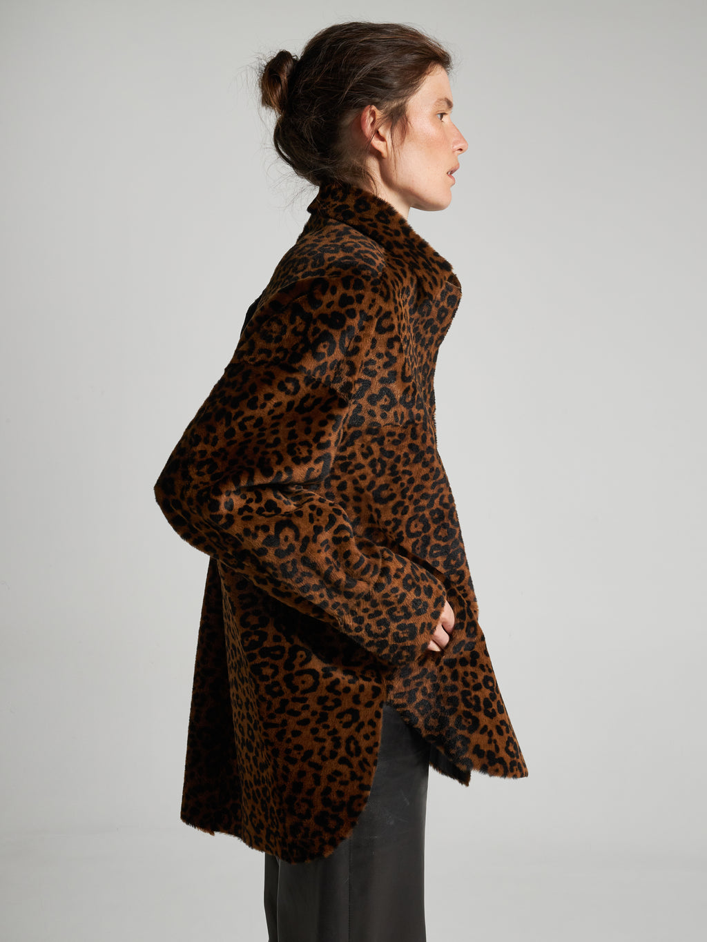 GIACCA IN SHEARLING CON STAMPA ANIMALIER - BROWN