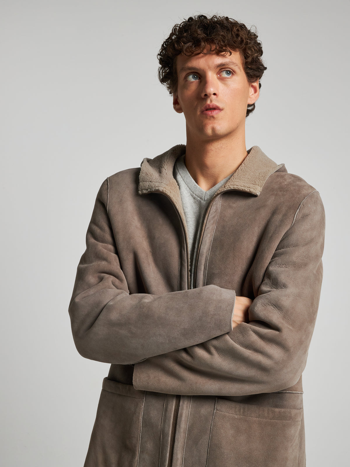 CAPPOTTO IN PELLE PLONGÉ STROPICCIATO CON CAPPUCCIO - STONE