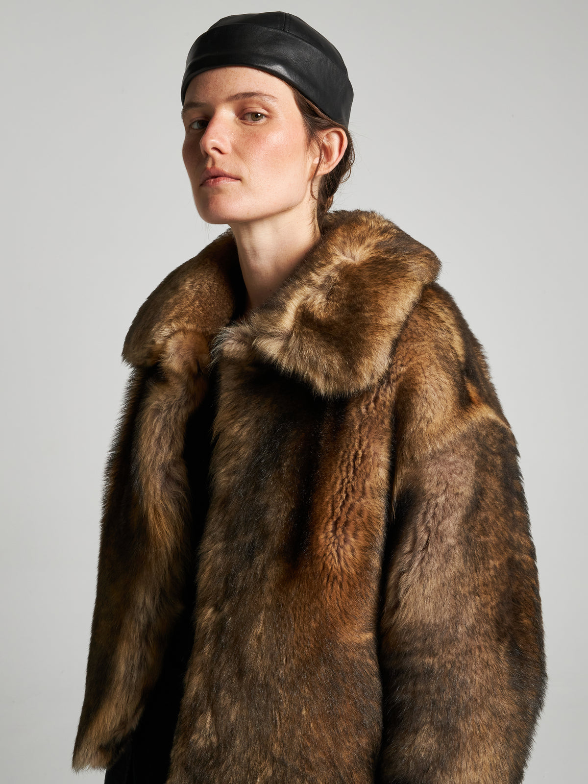 GIACCA IN SHEARLING EFFETTO MURMASKY- BROWN