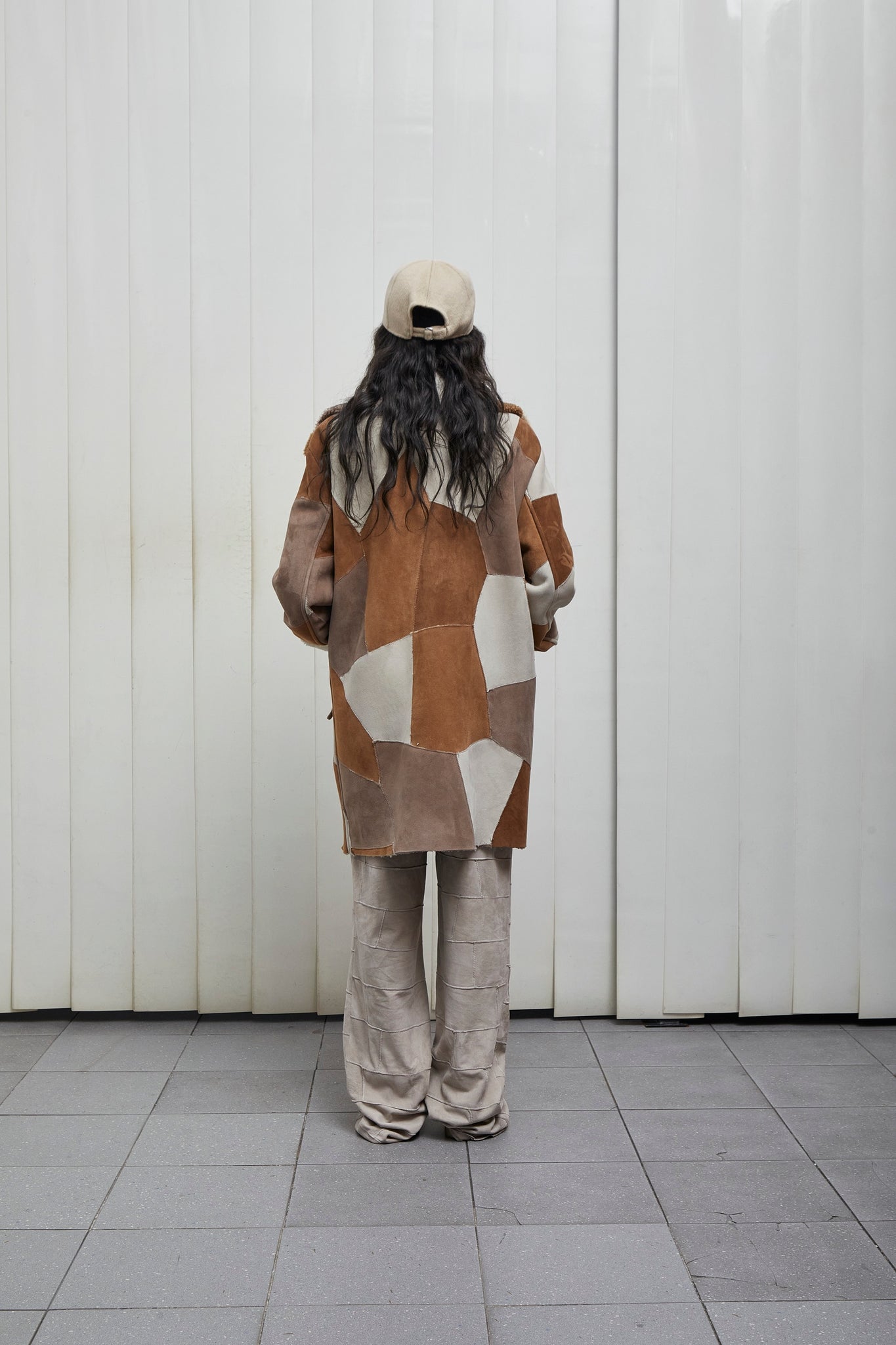 CAPPOTTO IN SHEARLING PATCH - BEIGE